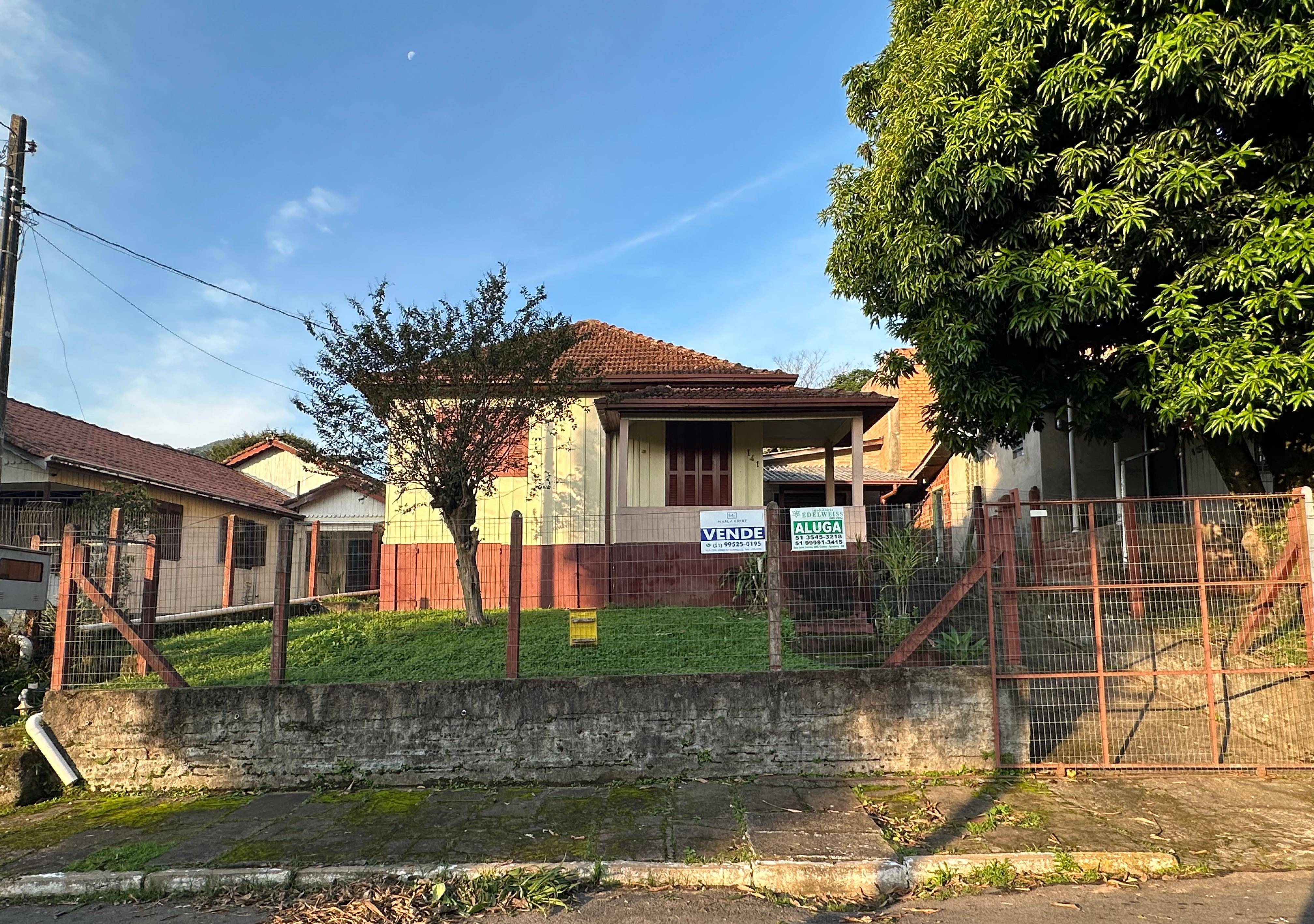 Casa 3d  no bairro Centro em Igrejinha - 