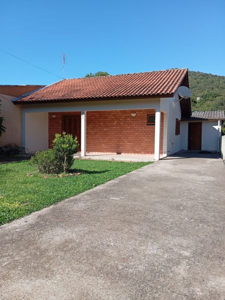 Casa 1d  no bairro Centro em Igrejinha - 