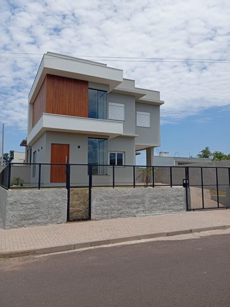 Sobrado 3d  no bairro Vila Nova em Igrejinha - 