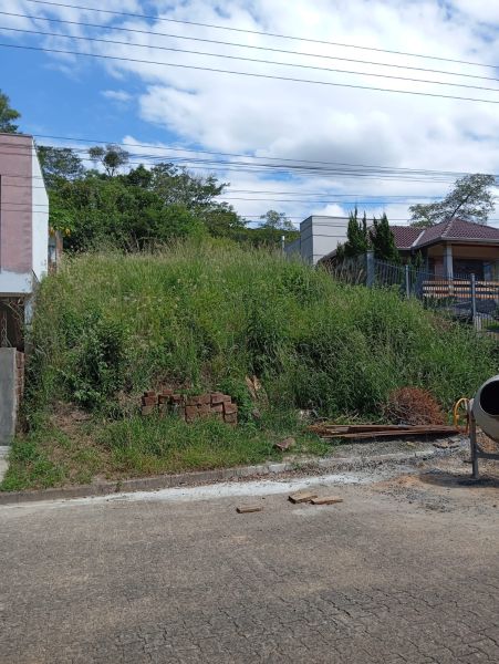 Terreno no bairro Viaduto em Igrejinha - 