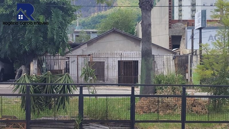 Casa 3 dormit&oacute;rios e 1 su&iacute;te no bairro Jardim Carvalho em Porto Alegre - Paulo Rogério Garcia Imóveis - Bairro Partenon | Porto Alegre - RS 