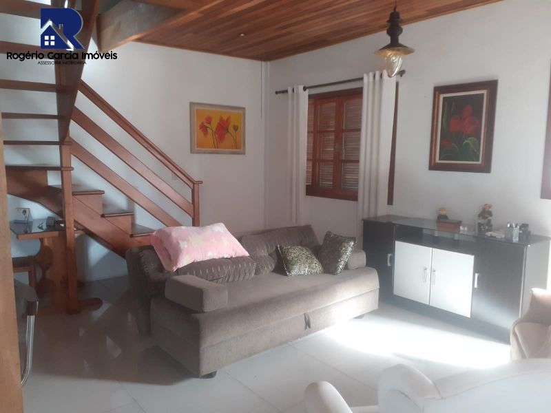 Casa 2 dormitórios no bairro São José em Porto Alegre