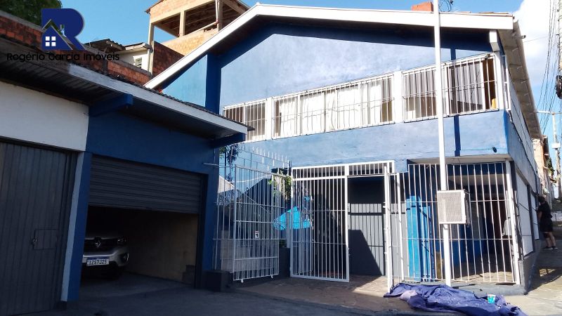 Casa 3 dormit&oacute;rios no bairro Jardim Carvalho em Porto Alegre - Paulo Rogério Garcia Imóveis - Bairro Partenon | Porto Alegre - RS 