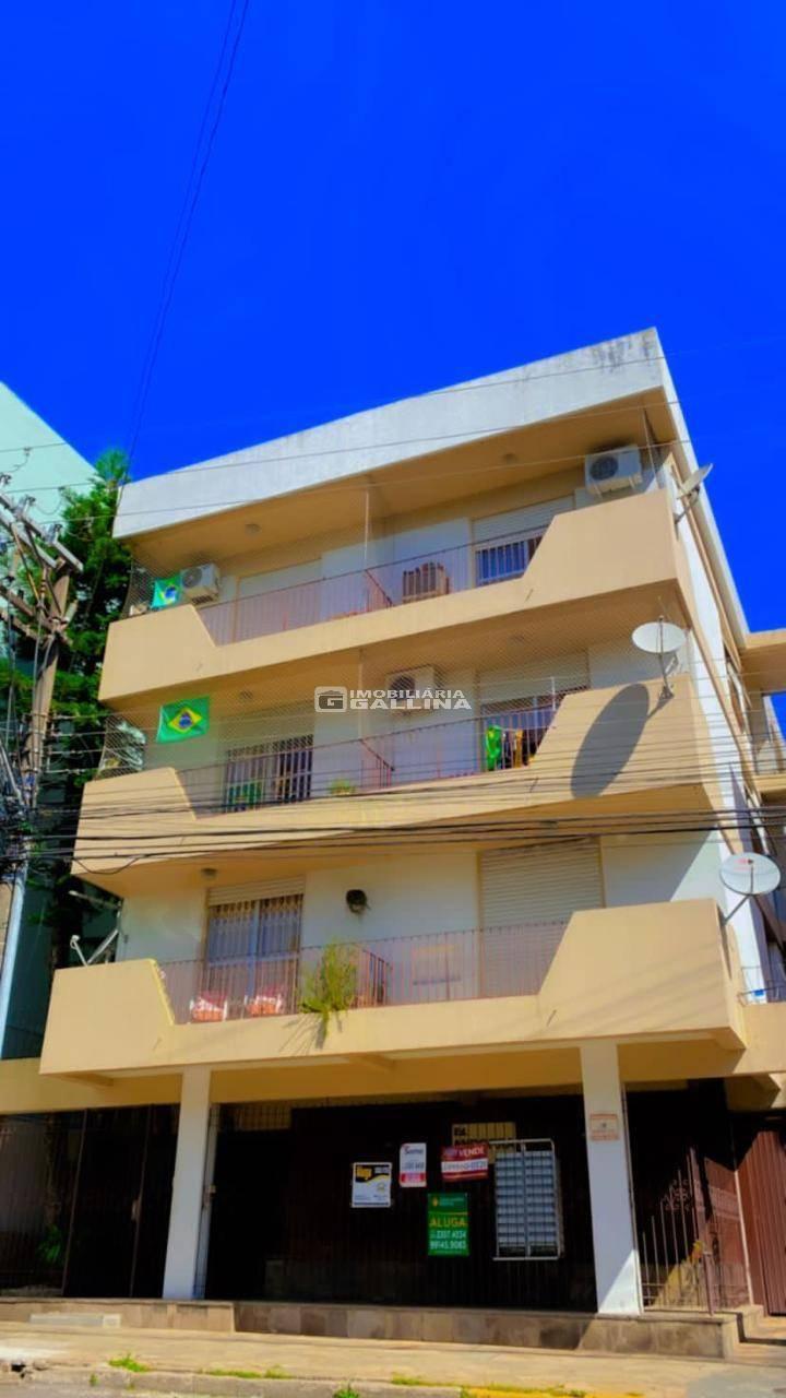 Apto 2 quarto(s)  no Centro