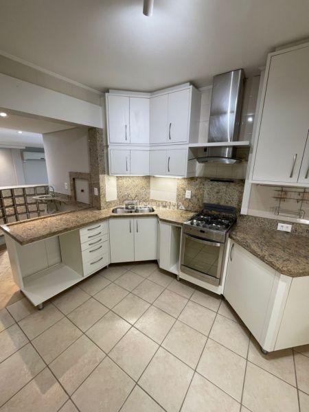 Apto 4 quarto(s)  no Medianeira