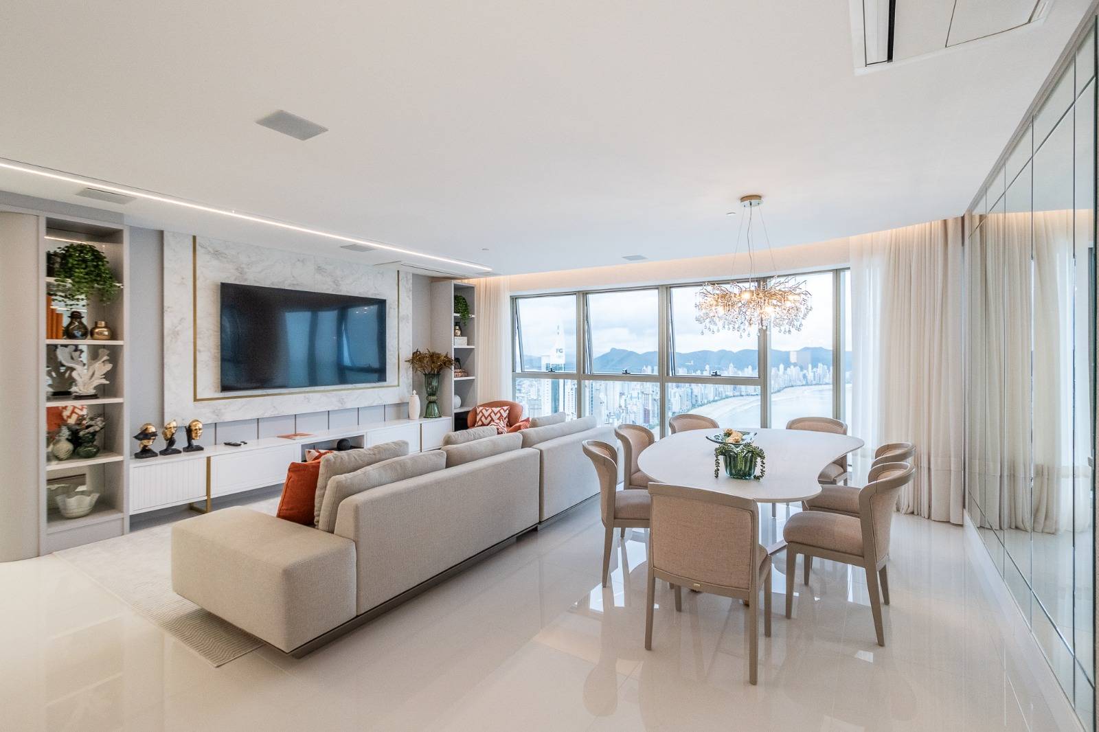 Yachthouse Residence - Andar Alto