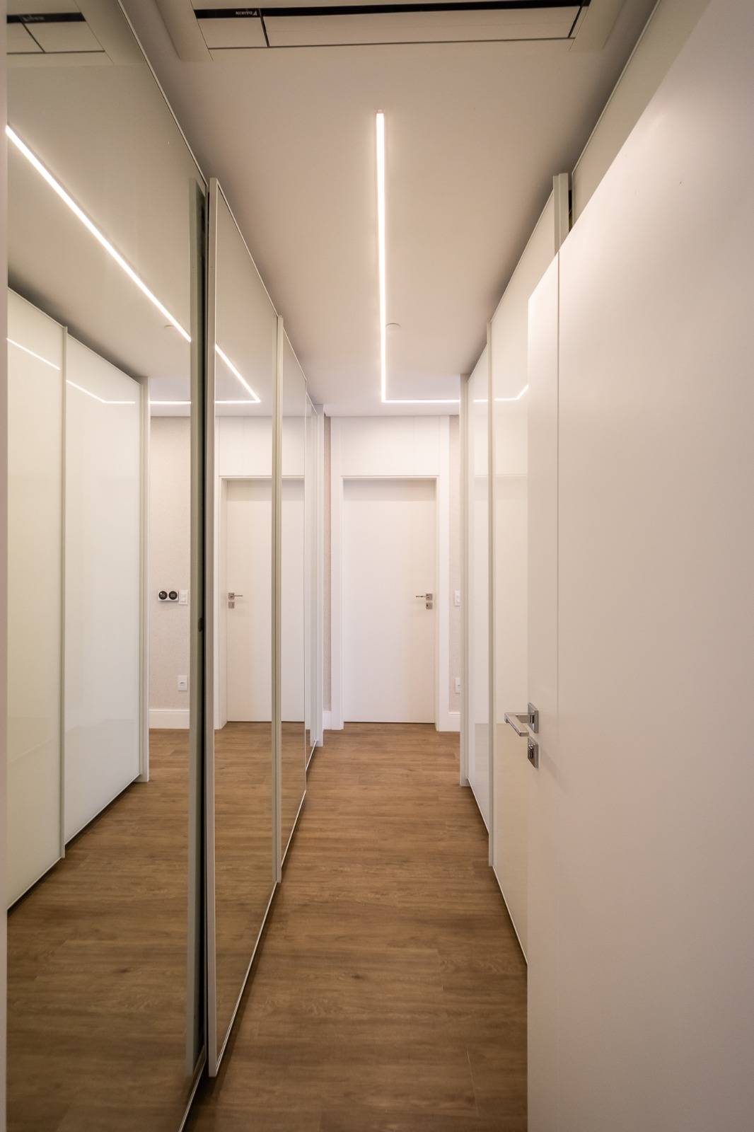 Yachthouse Residence - Andar Alto