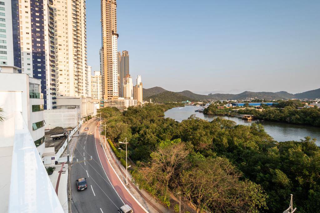 Epic Tower - Andar Alto