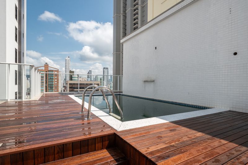 Cobertura Duplex com Piscina Privativa em Balneário Camboriú