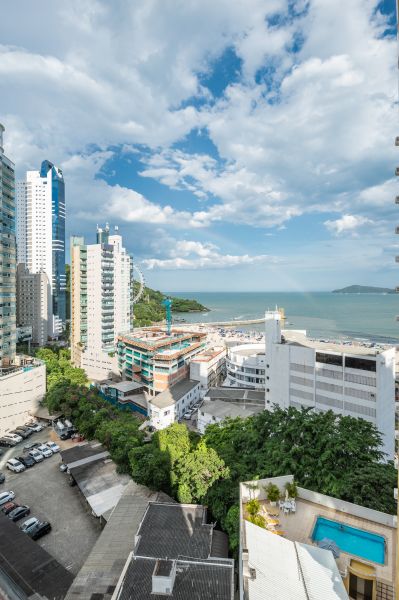 Edifício Chateau Montmartre em Balneário Camboriú