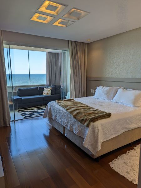 Apartamento Frente Mar - 3 Quartos em Balneário Camboriú