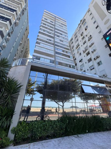Apartamento Frente Mar - 3 Quartos em Balneário Camboriú