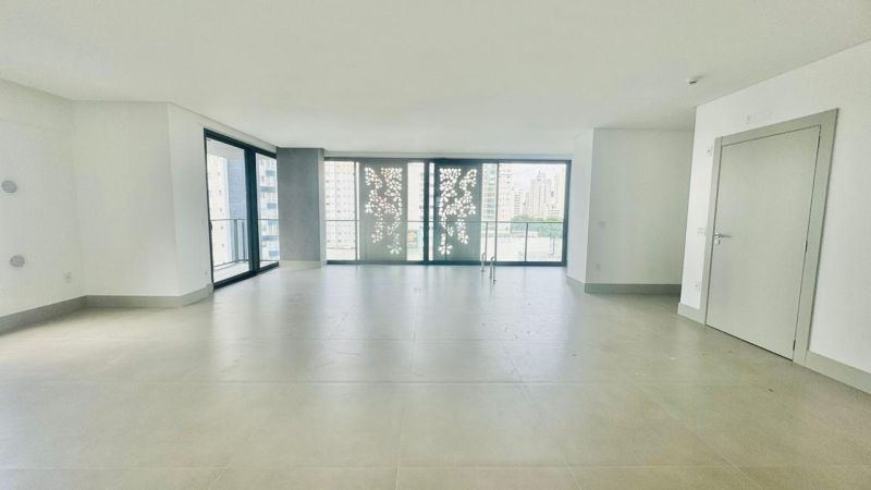Apartamento de 4 Suítes na Barra Norte - Balneário Camboriú
