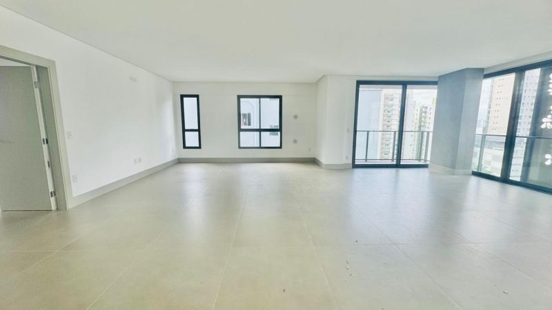 Apartamento de 4 Suítes na Barra Norte - Balneário Camboriú