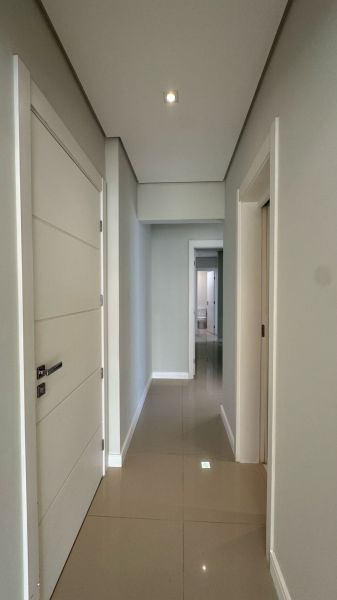 3 Suítes no Edifício Edgar Werner - Balneário Camboriú