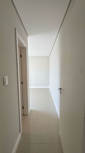 3 Suítes no Edifício Edgar Werner - Balneário Camboriú