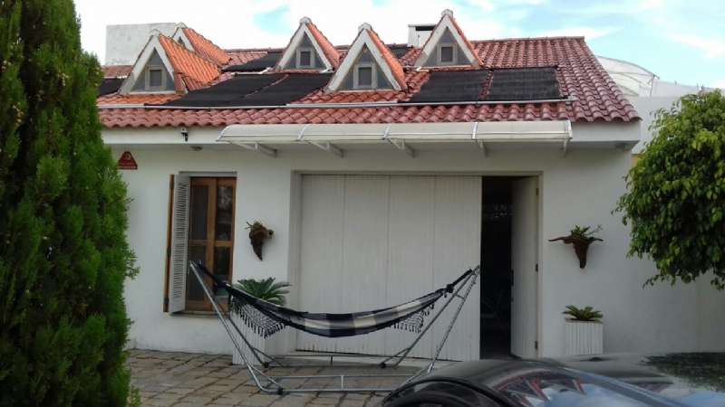 Casa 3 quartos  no bairro Laranjal