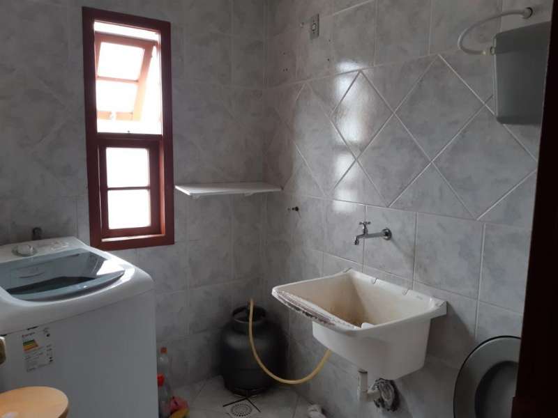 Sobrado 3 quartos  no bairro Centro
