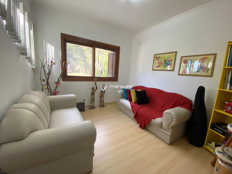 Casa 3 quartos  no bairro Laranjal