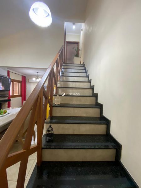 Casa 3 quartos  no bairro Laranjal