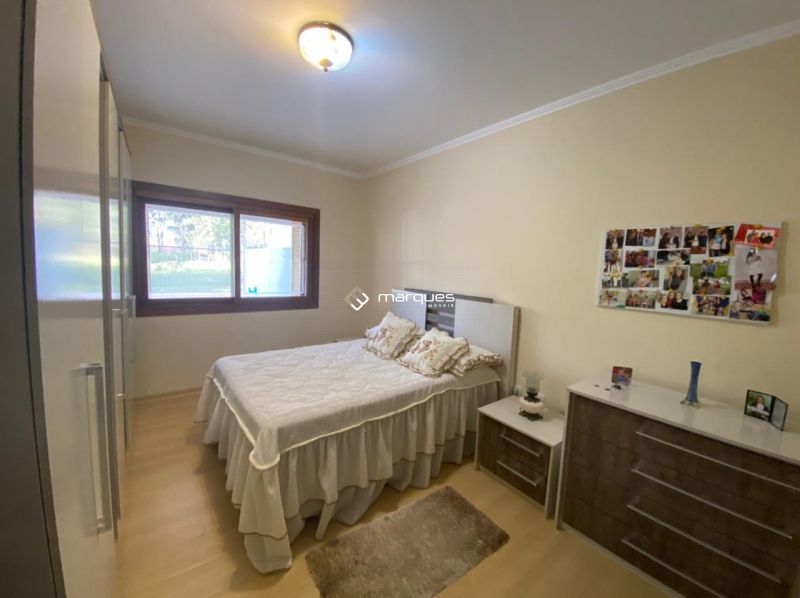 Casa 3 quartos  no bairro Laranjal