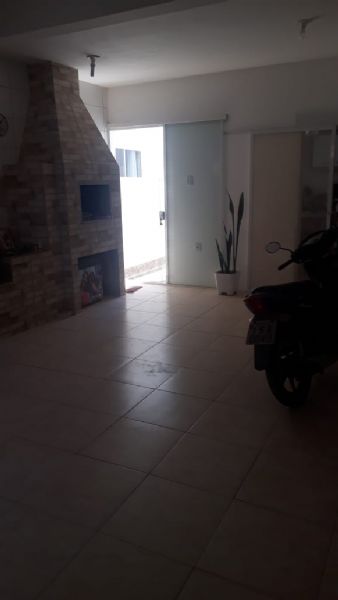 Casa 2 quartos  no bairro Laranjal