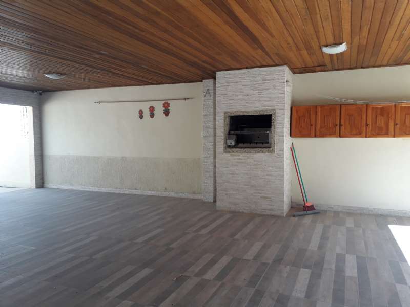 Casa 4 quartos  no bairro Centro