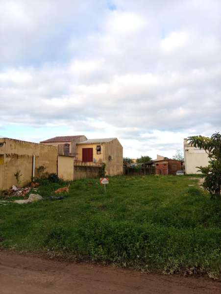 Terreno no bairro Laranjal