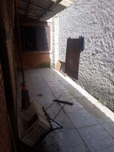 Casa 2 quartos  no bairro Laranjal