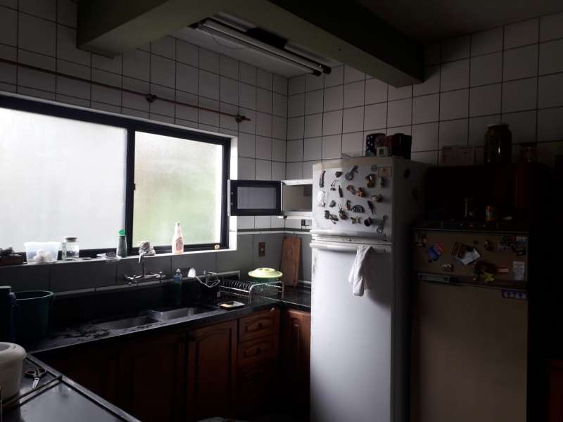 Sobrado 4 quartos  no bairro Três Vendas