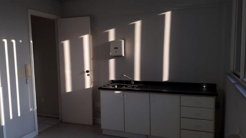 Sala 1 quarto  no bairro Centro