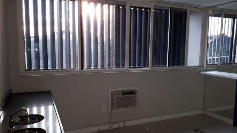 Sala 1 quarto  no bairro Centro