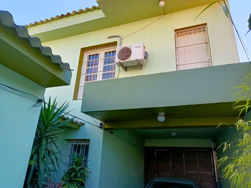 Casa 4 quartos  no bairro Centro