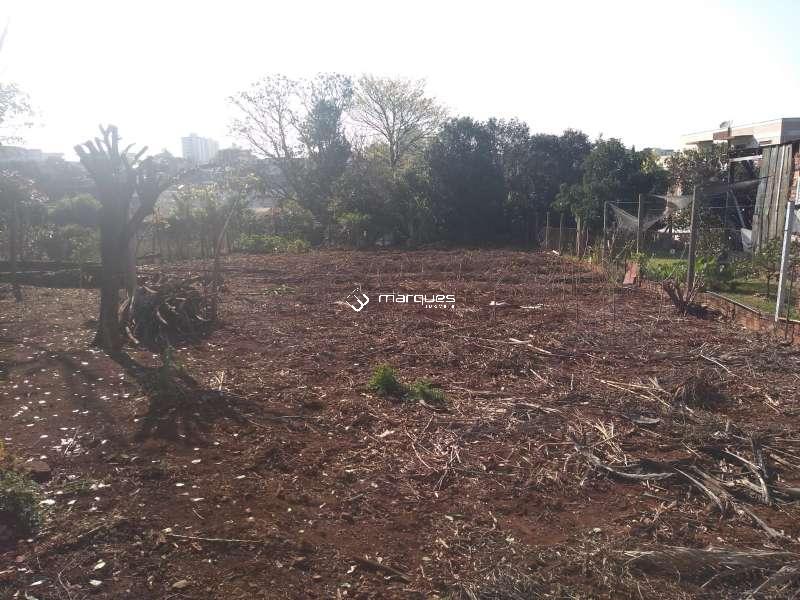 Terreno no bairro Emília