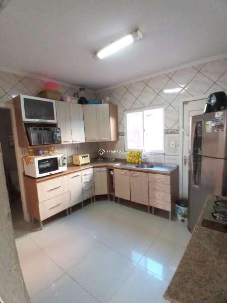 Casa 3 quartos  no bairro Fragata