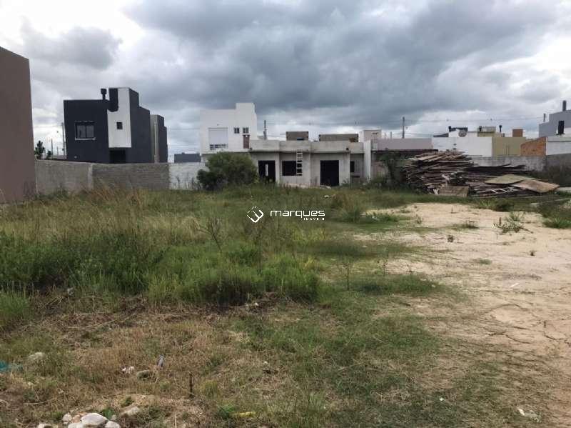 Terreno no bairro Laranjal