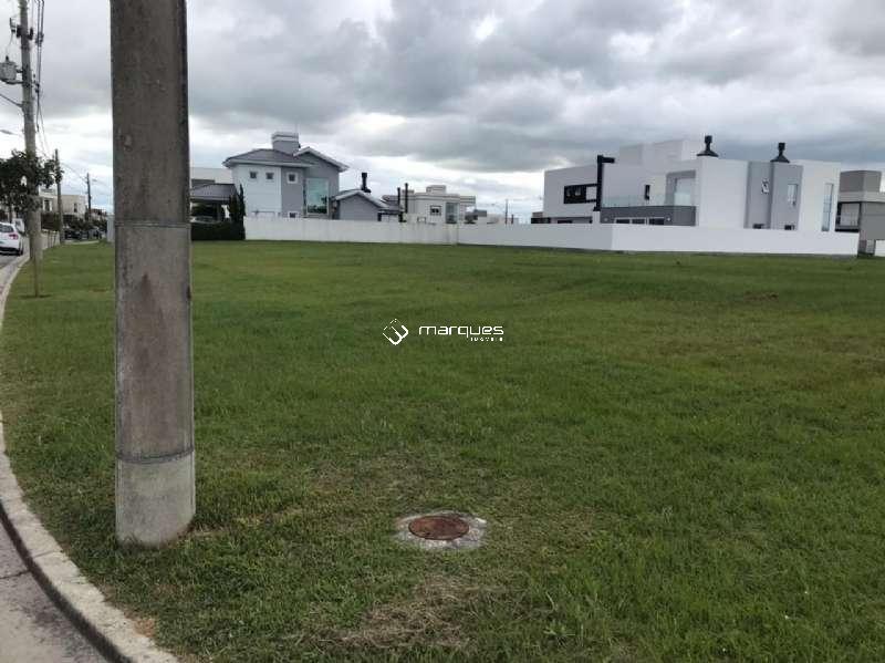 Terreno no bairro Laranjal