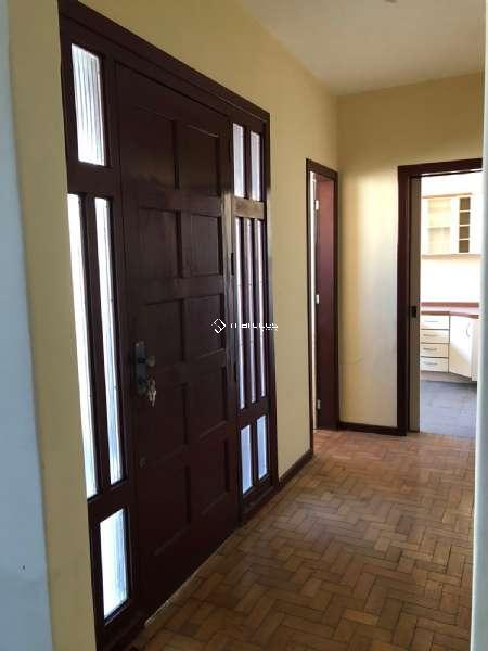 Casa 4 quartos  no bairro Centro