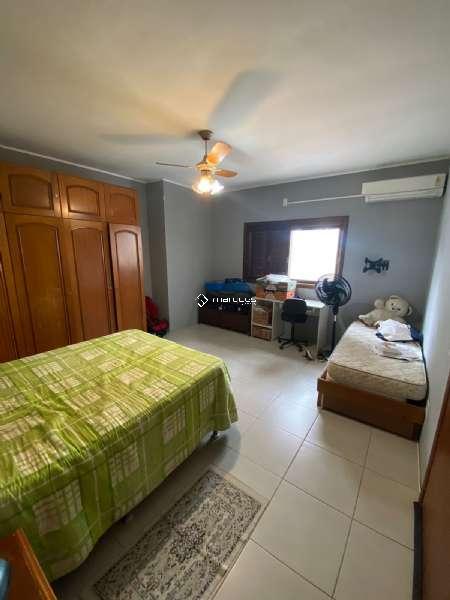 Casa 3 quartos  no bairro Laranjal