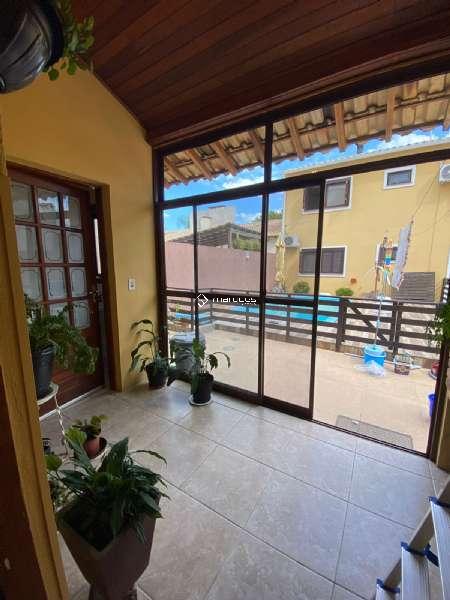 Casa 3 quartos  no bairro Laranjal