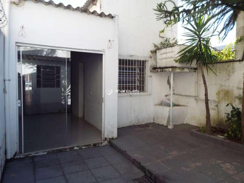 Casa 2 quartos  no bairro Centro