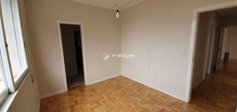 Apartamento 3 quartos  no bairro Centro