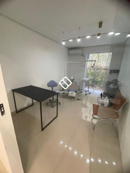 Casa 3 quartos  no bairro Centro