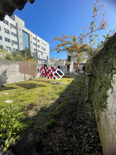 Casa 3 quartos  no bairro Centro