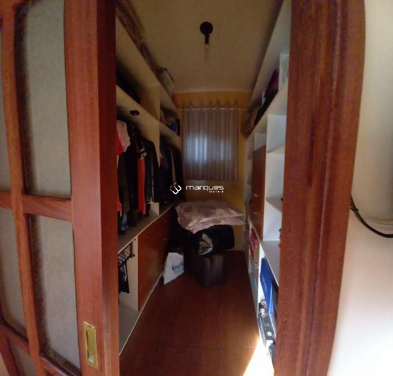 Sobrado 4 quartos  no bairro Fragata