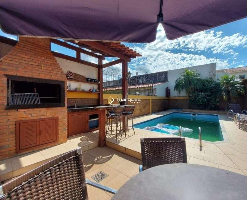 Casa 4 quartos  no bairro Três Vendas