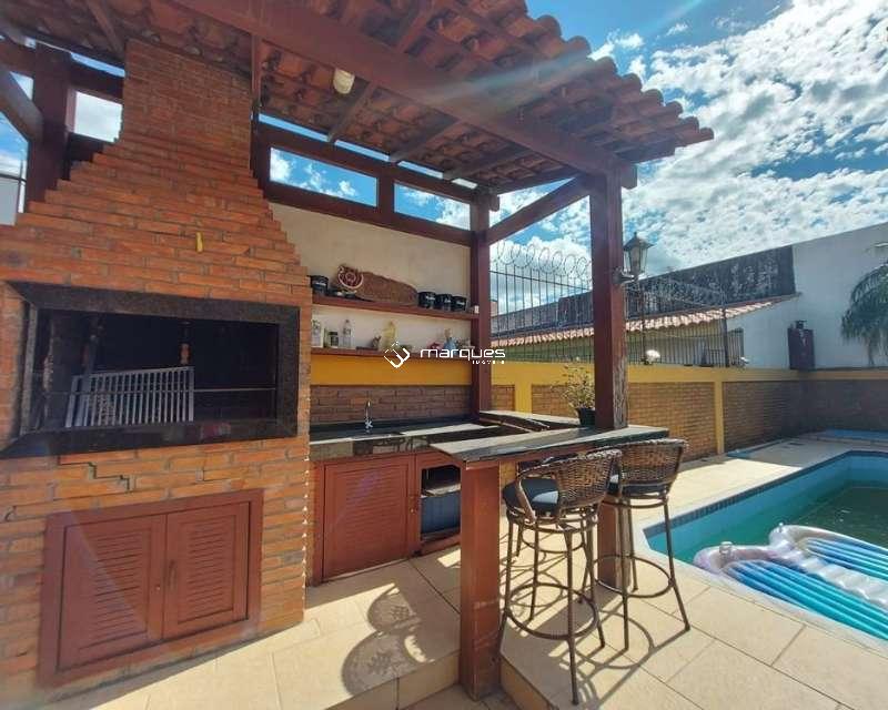 Casa 4 quartos  no bairro Três Vendas