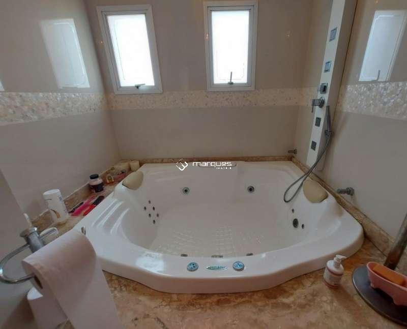 Casa 4 quartos  no bairro Três Vendas