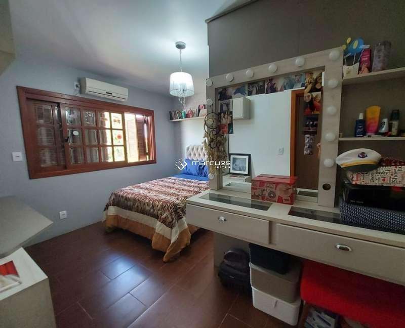 Casa 4 quartos  no bairro Três Vendas