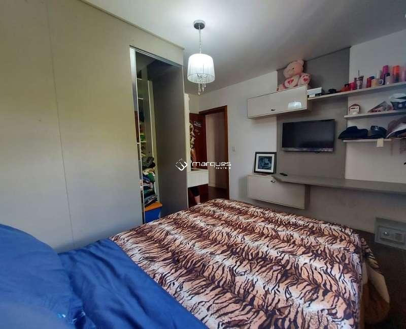 Casa 4 quartos  no bairro Três Vendas